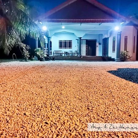 Ary&Zz Homestay For Islam Guests Tanjung Karang Exterior foto